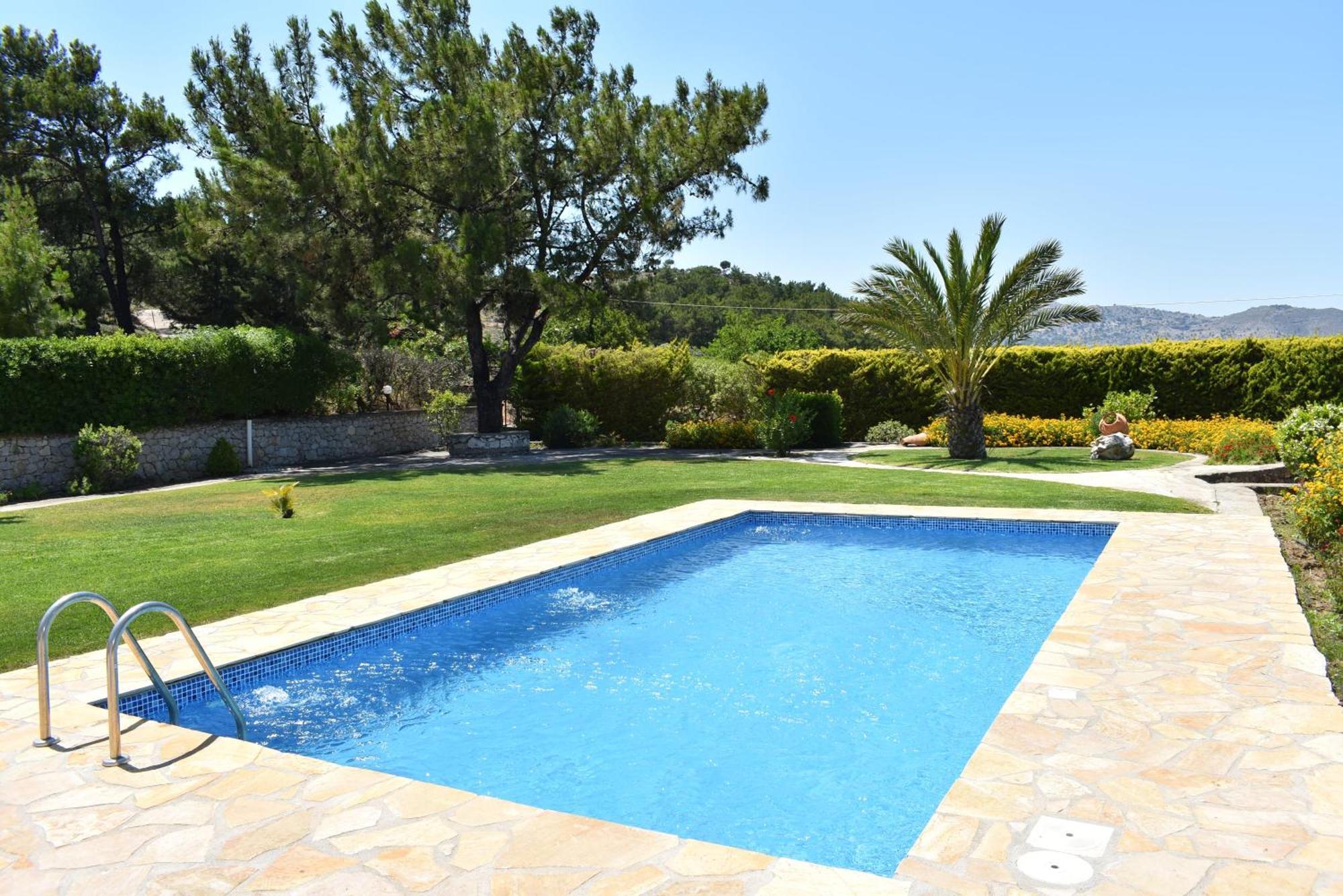 Paradisos Archangelos Archangelos (Rhodes)