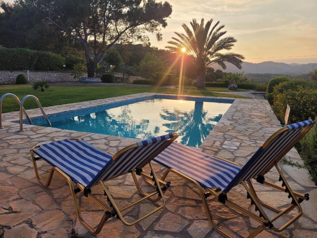 Paradisos Archangelos Archangelos (Rhodes)